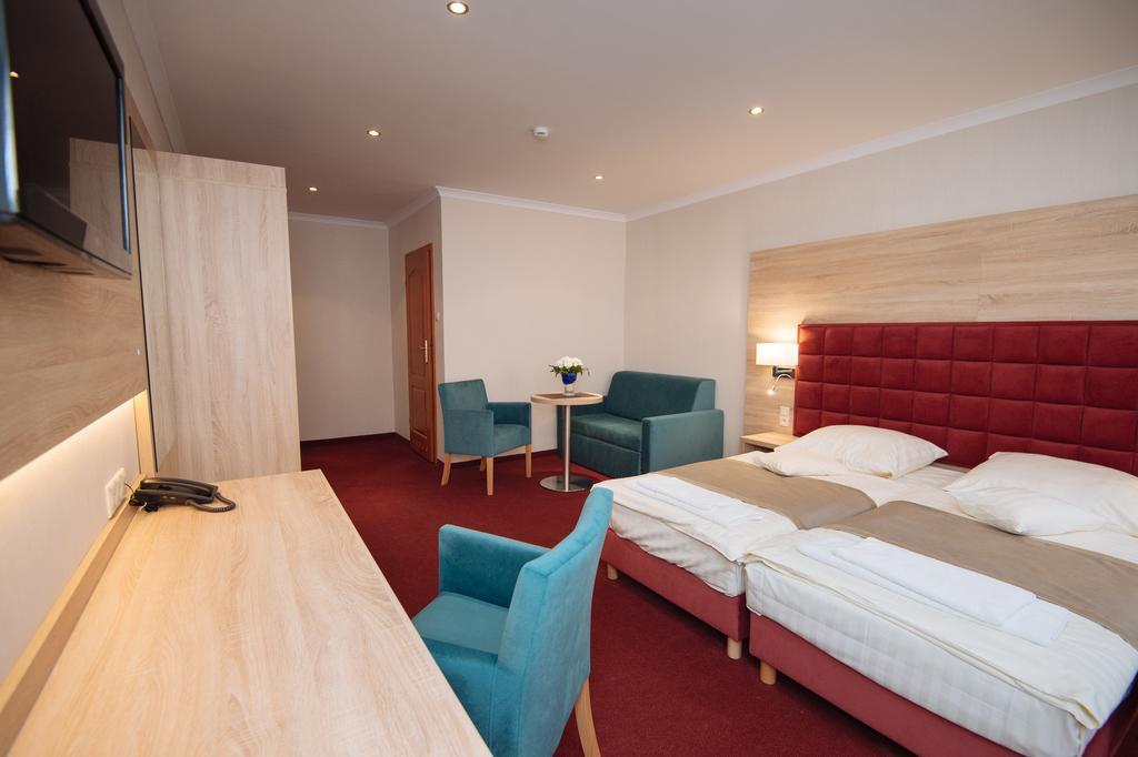 Hotel Texicana Sulechów Dış mekan fotoğraf