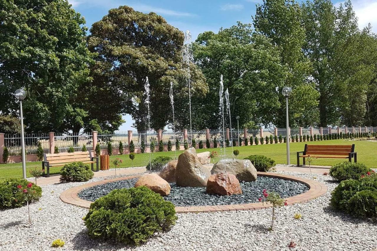 Hotel Texicana Sulechów Dış mekan fotoğraf