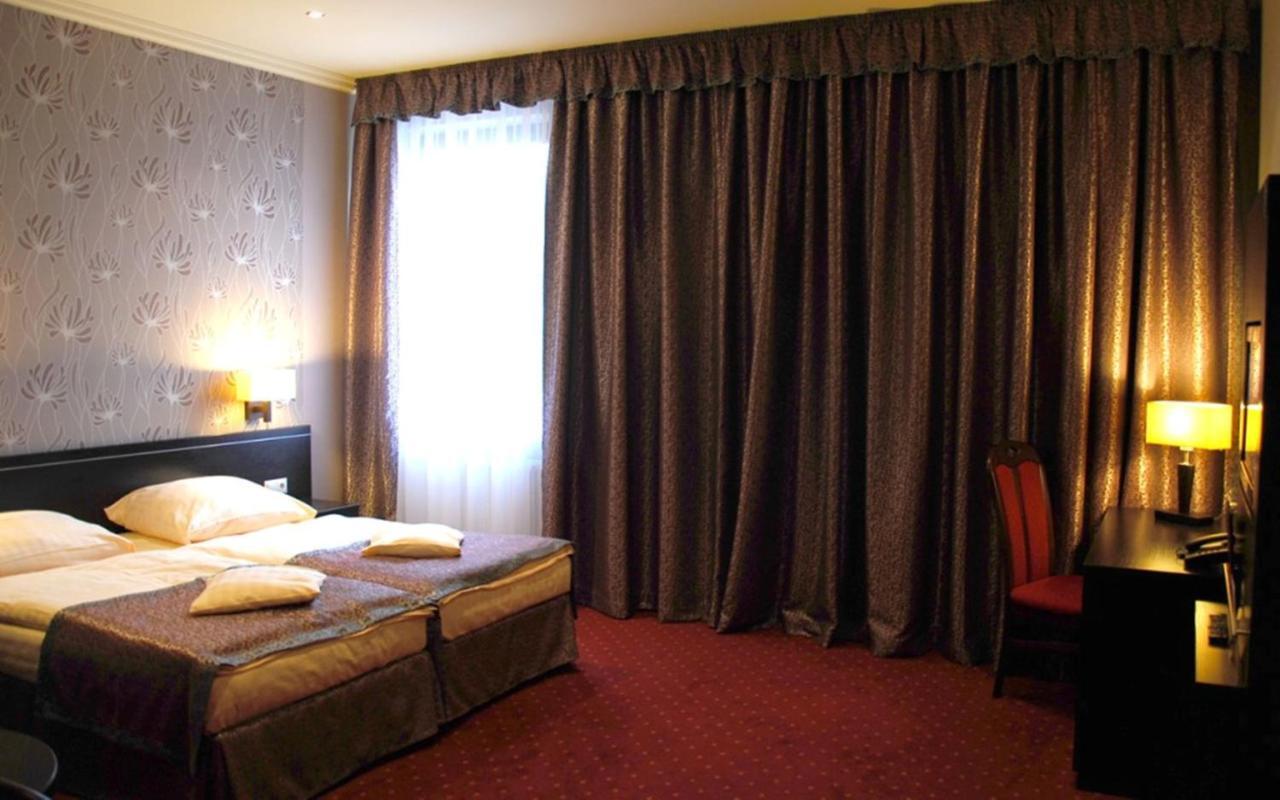 Hotel Texicana Sulechów Oda fotoğraf