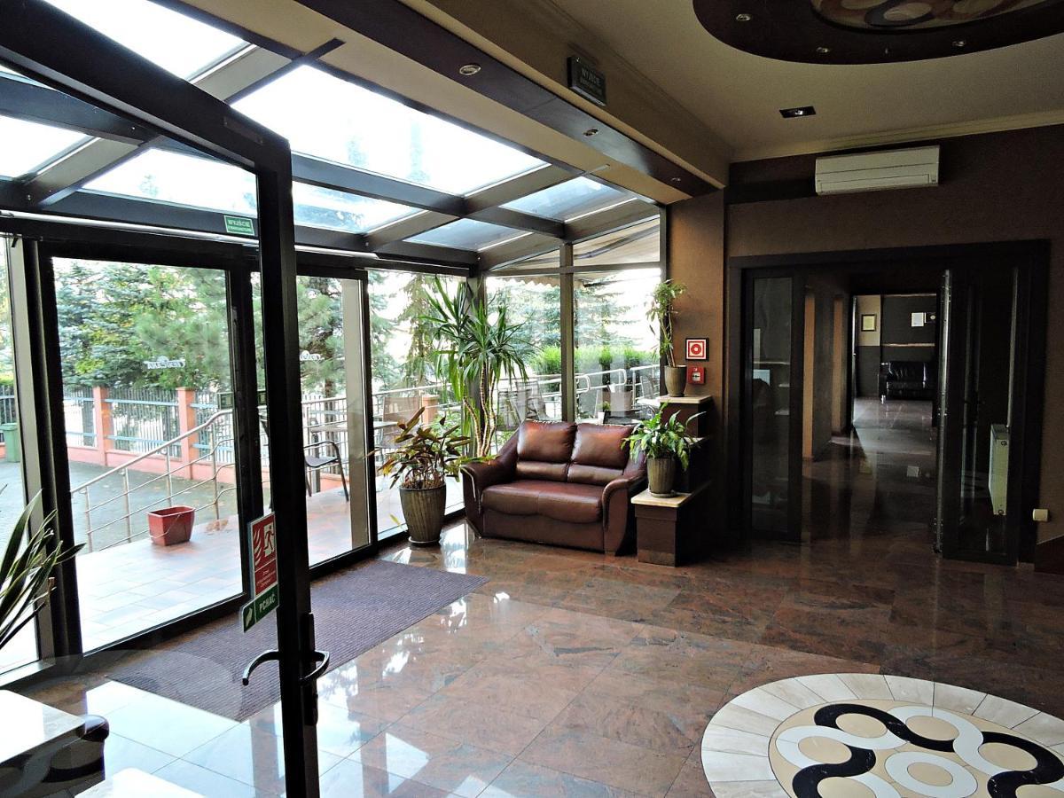 Hotel Texicana Sulechów Dış mekan fotoğraf